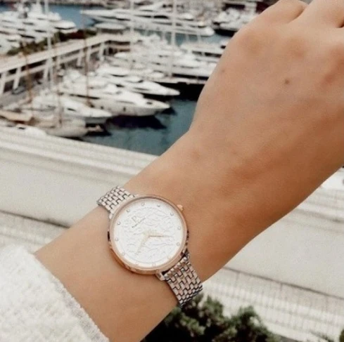 Дамски ръчен часовник с кварцов механизъм - корпус от Стомана - Стоманена верижка - цвят Бял Сив