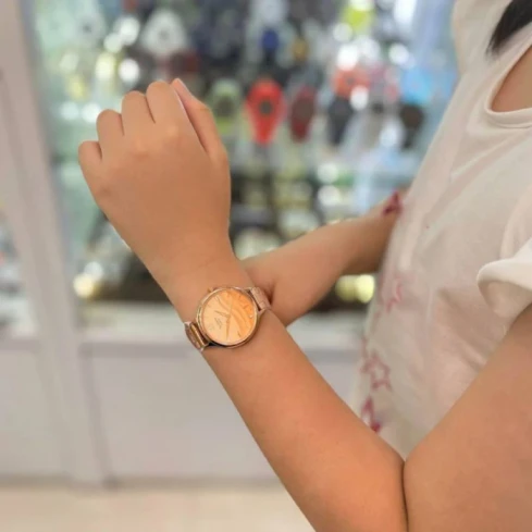 Дамски ръчен часовник с кварцов механизъм - корпус от Стомана - Стоманена верижка - цвят Розово Злато Розово Злато