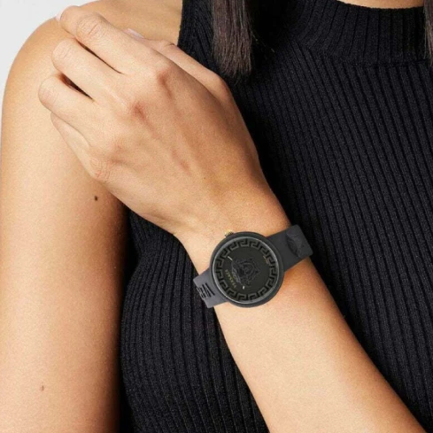 Дамски ръчен часовник с кварцов механизъм - корпус от Полимер - Силиконова каишка - цвят Черен Черен