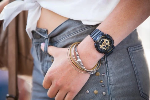 Дамски ръчен часовник с кварцов механизъм - корпус от Полимер - Полимер - цвят Злато Черен