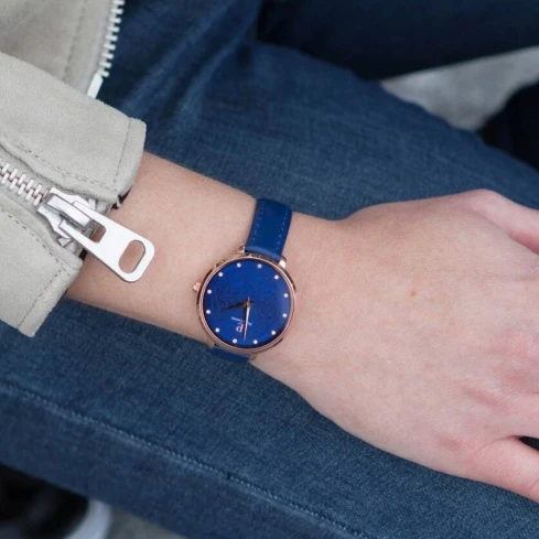 Дамски ръчен часовник с кварцов механизъм - корпус от Стомана - Естествена кожа - цвят Син Син