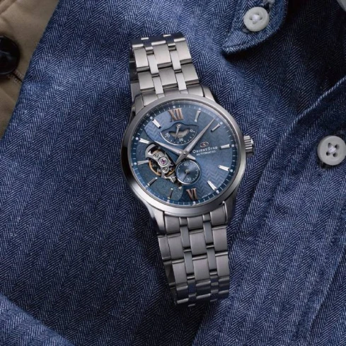 Мъжки ръчен часовник с автоматичен механизъм - корпус от Стомана - Стоманена верижка - цвят Син