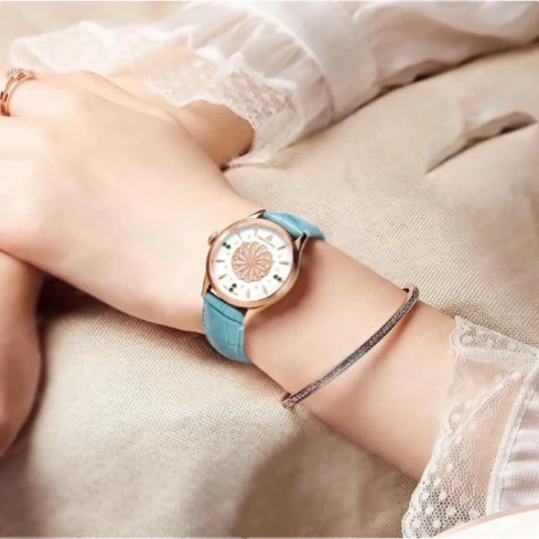 Дамски ръчен часовник с кварцов механизъм - корпус от Стомана - Естествена кожа - цвят Бял Зелен