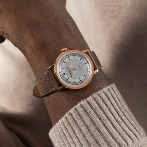 Мъжки ръчен часовник с автоматичен механизъм - корпус от Стомана - Естествена кожа - цвят Сребрист Кафяв