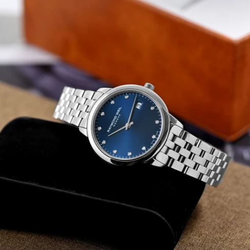 Мъжки ръчен часовник с кварцов механизъм - корпус от Стомана - Стоманена верижка - цвят Син Сив