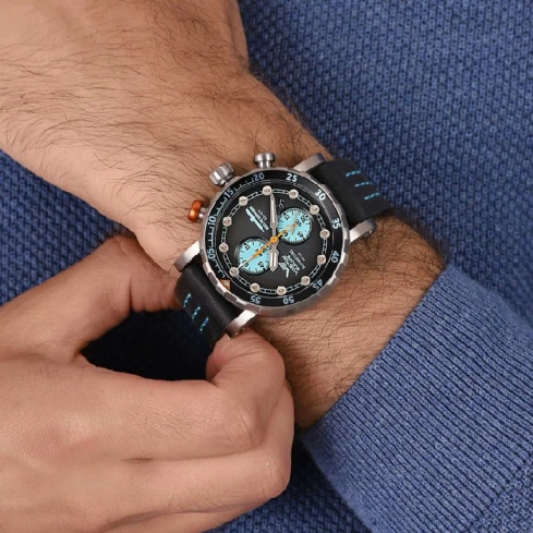 Мъжки ръчен часовник с кварцов механизъм - корпус от Титан - Естествена кожа - цвят Черен Черен