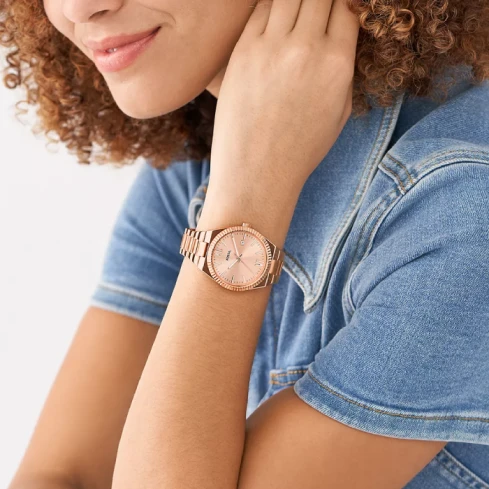 Дамски ръчен часовник с кварцов механизъм - корпус от Стомана - Стоманена верижка - цвят Розово Злато Розово Злато