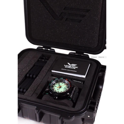 Мъжки ръчен часовник с автоматичен механизъм - корпус от Стомана - Естествена кожа - цвят Зелен Черен