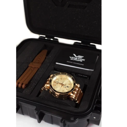 Мъжки ръчен часовник с автоматичен механизъм - корпус от Стомана - Естествена кожа - цвят Злато Кафяв