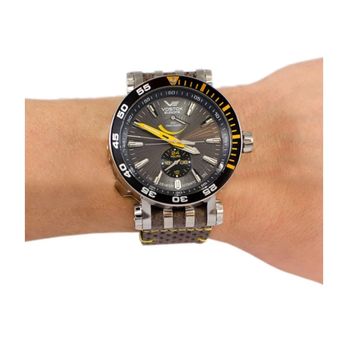 Мъжки ръчен часовник с автоматичен механизъм - корпус от Стомана - Естествена кожа - цвят Черен Кафяв