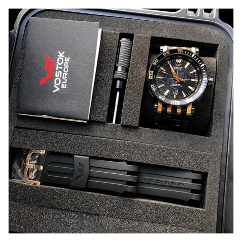 Мъжки ръчен часовник с автоматичен механизъм - корпус от Стомана - Естествена кожа - цвят Черен