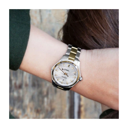 Дамски ръчен часовник с кварцов механизъм - корпус от Стомана и злато 18К - Стоманена верижка - цвят Седеф Злато