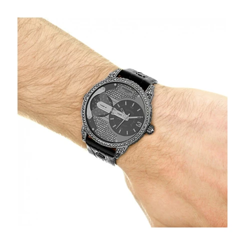 Мъжки ръчен часовник с кварцов механизъм - корпус от Стомана - Естествена кожа - цвят Черен Черен