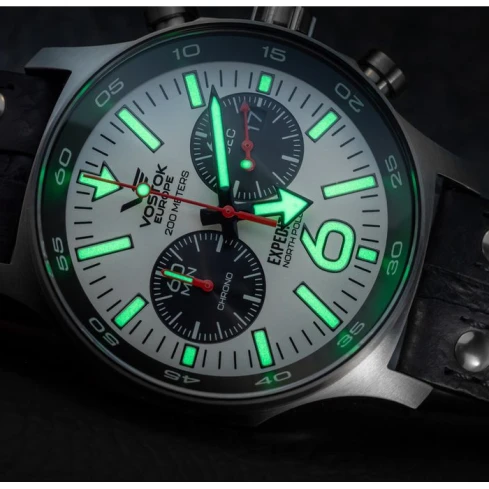 Мъжки ръчен часовник с кварцов механизъм - корпус от Стомана - Естествена кожа - цвят Бял Бял