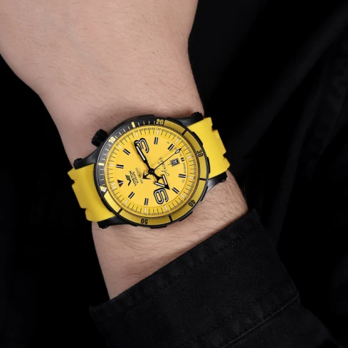 Мъжки ръчен часовник с автоматичен механизъм - корпус от Стомана - Естествена кожа - цвят Жълт Жълт