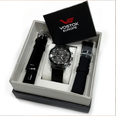 Мъжки ръчен часовник с кварцов механизъм - корпус от Стомана - Естествена кожа - цвят Черен Черен