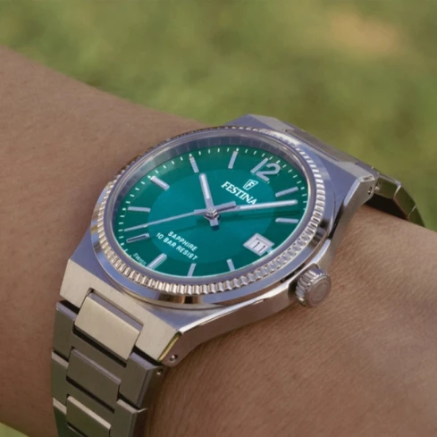 Дамски ръчен часовник с кварцов механизъм - корпус от Стомана - Стоманена верижка - цвят Зелен Сив