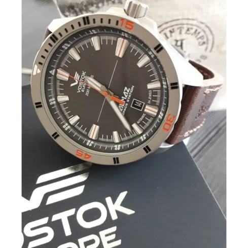 Мъжки ръчен часовник с автоматичен механизъм - корпус от Стомана - Естествена кожа - цвят Черен Червен