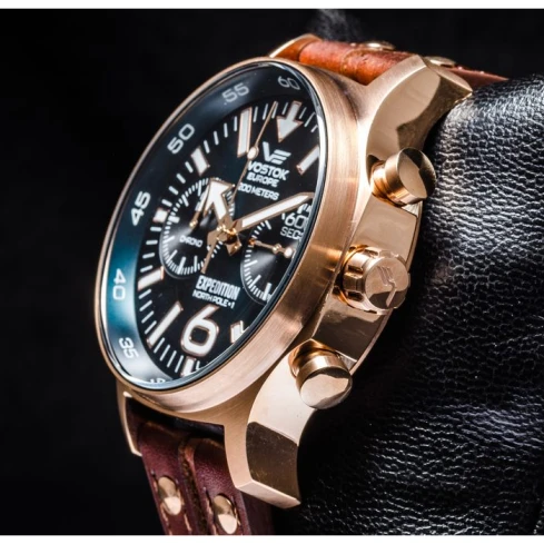 Мъжки ръчен часовник с кварцов механизъм - корпус от Стомана - Естествена кожа - цвят Син Кафяв