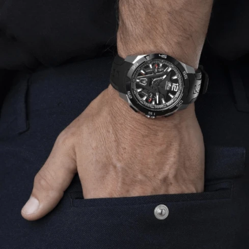 Мъжки ръчен часовник с кварцов механизъм - корпус от Стомана - Каучук - цвят Черен Черен