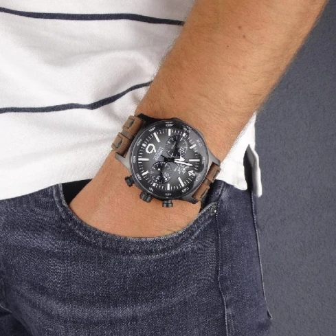 Мъжки ръчен часовник с кварцов механизъм - корпус от Стомана - Естествена кожа - цвят Черен