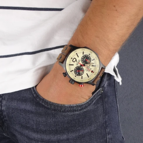 Мъжки ръчен часовник с кварцов механизъм - корпус от Стомана - Естествена кожа - цвят Бежов Кафяв