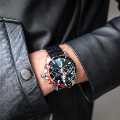 Мъжки ръчен часовник с кварцов механизъм - корпус от Стомана - Естествена кожа - цвят Черен Черен