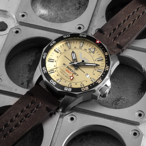 Мъжки ръчен часовник с автоматичен механизъм - корпус от Стомана - Естествена кожа - цвят Бежов Кафяв