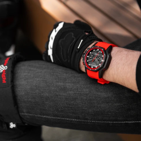 Мъжки ръчен часовник с кварцов механизъм - корпус от Стомана - Естествена кожа - цвят Черен Червен