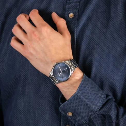 Мъжки ръчен часовник с кварцов механизъм - корпус от Стомана - Стоманена верижка - цвят Син Сив